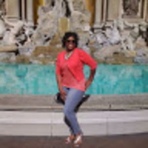 Meet your Posher, Debora